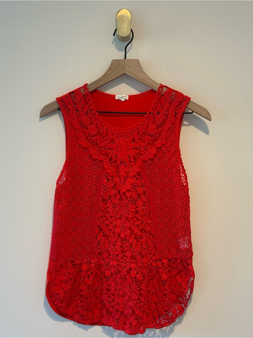 Anthropologie “Tiny” Red Lace Sleeveless Blouse
